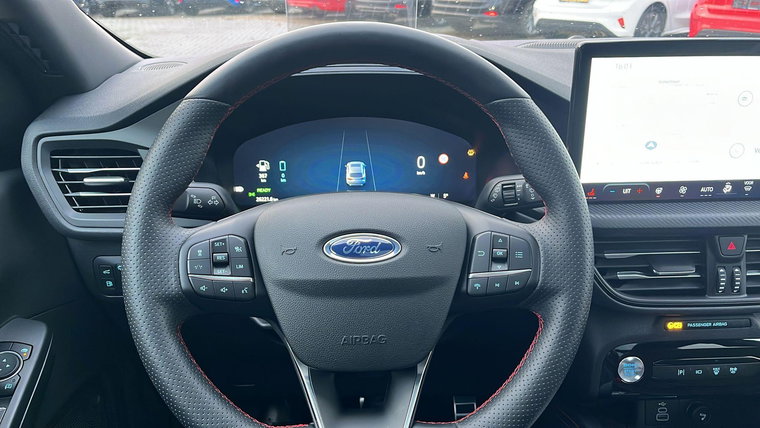 Vehicle Image 24