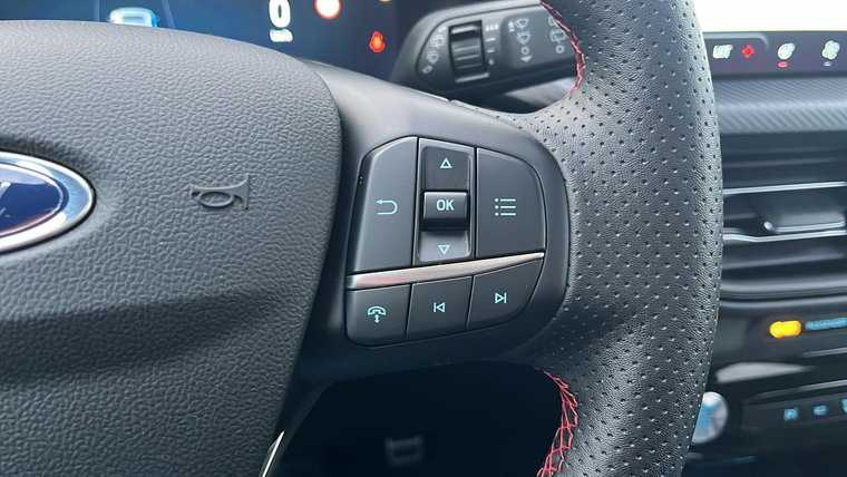 Vehicle Image 28