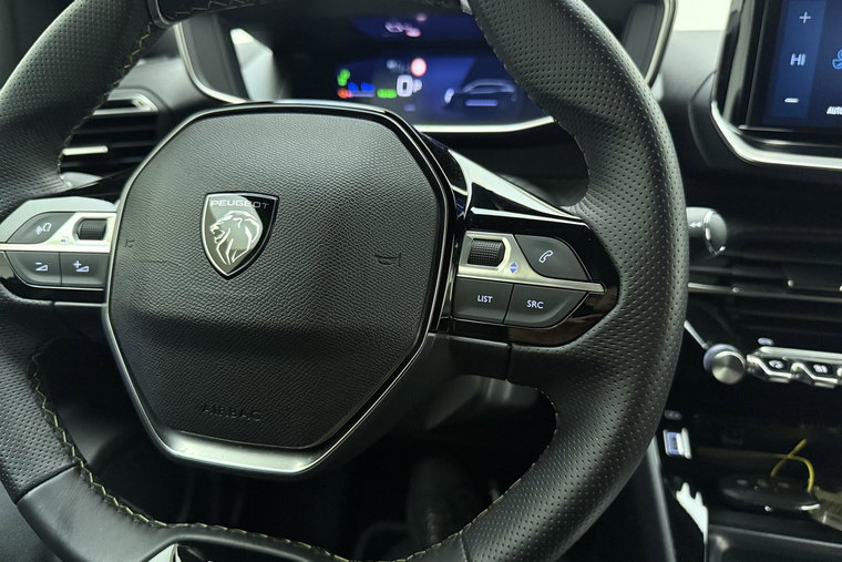 Vehicle Image 20