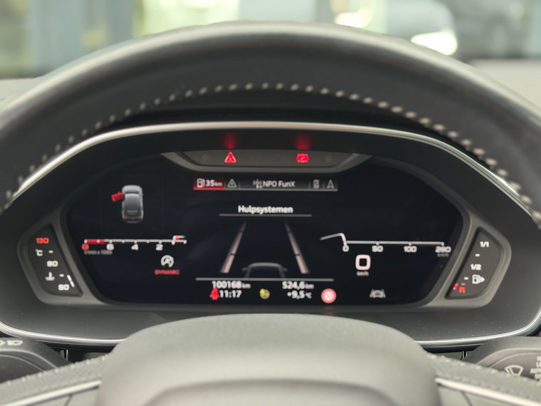 Vehicle Image 35