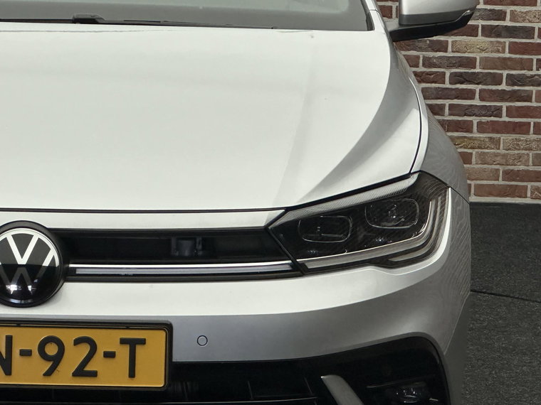 Vehicle Image 26
