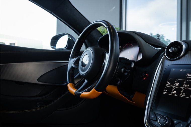 Vehicle Image 12