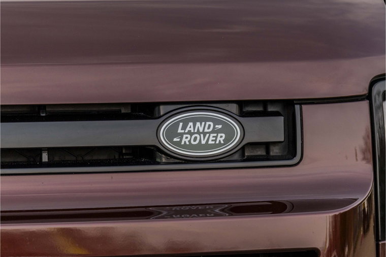 Vehicle Image 13