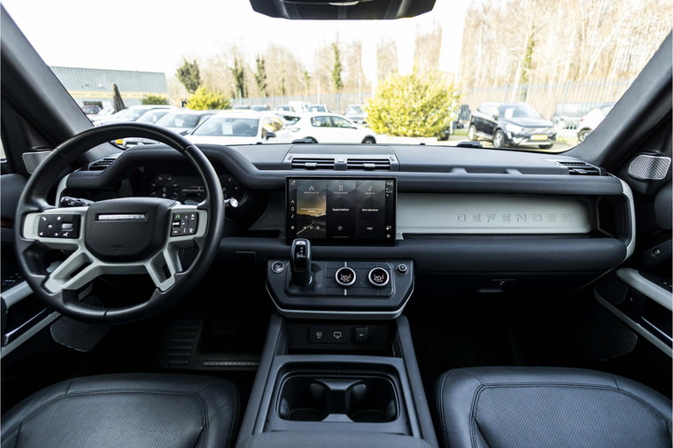 Vehicle Image 26
