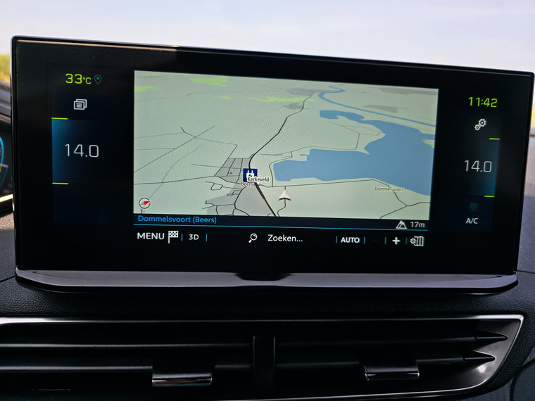 Vehicle Image 35