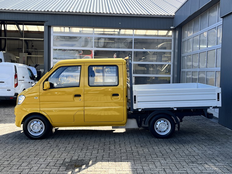Vehicle Image 23