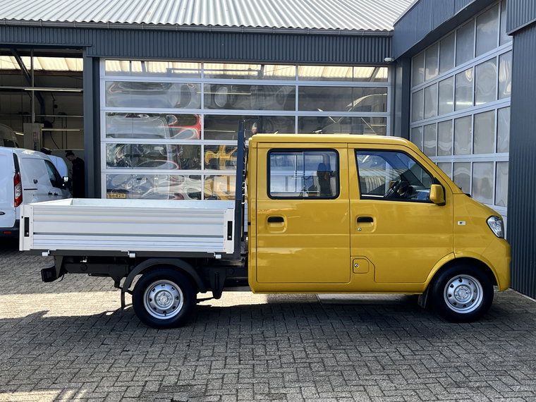 Vehicle Image 24