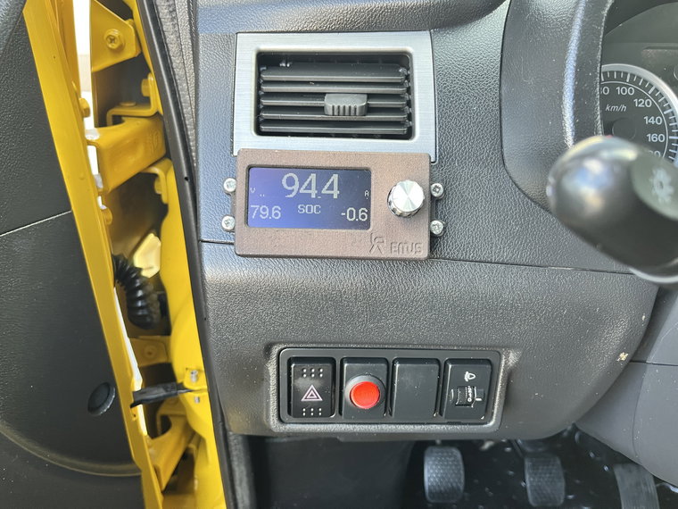 Vehicle Image 32