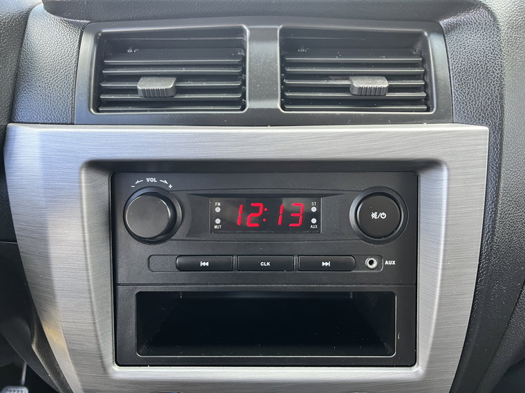 Vehicle Image 37