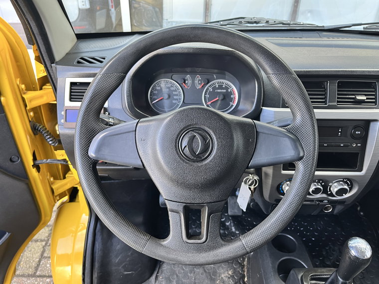 Vehicle Image 11
