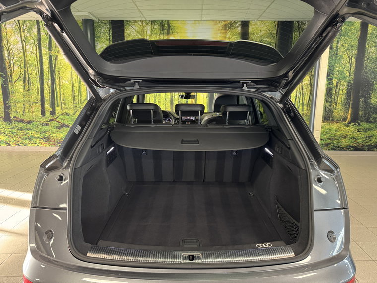 Vehicle Image 38