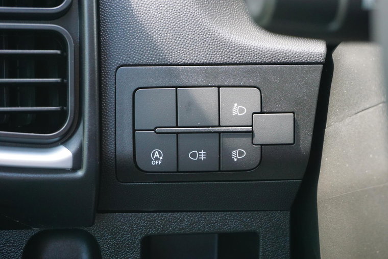 Vehicle Image 24