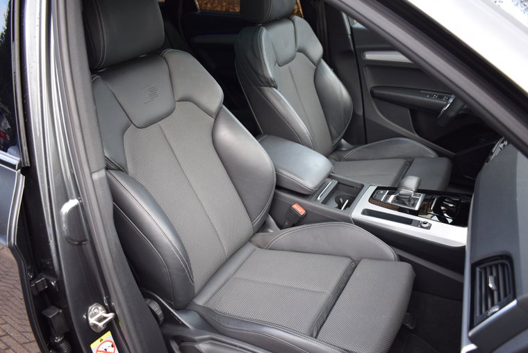 Vehicle Image 15