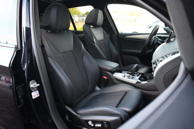 Vehicle Image 37