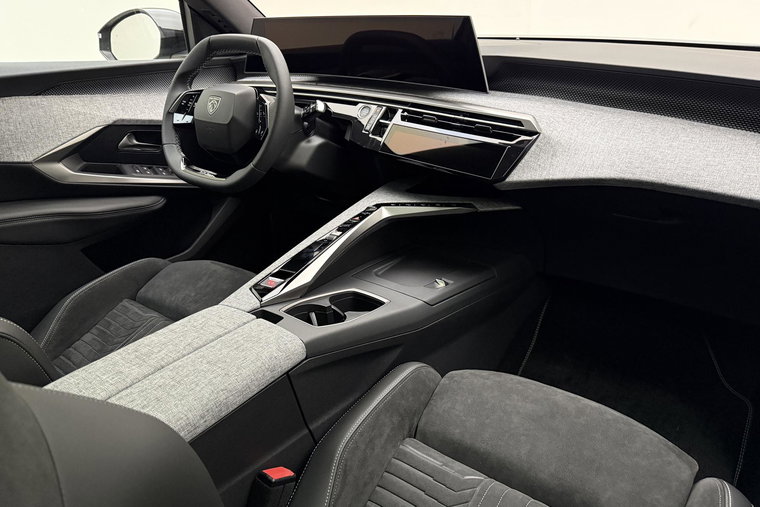 Vehicle Image 19