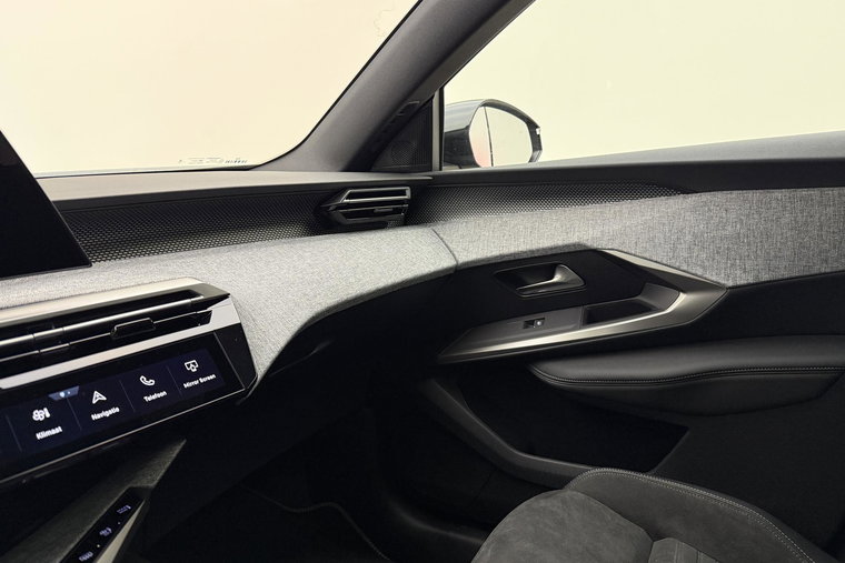 Vehicle Image 40