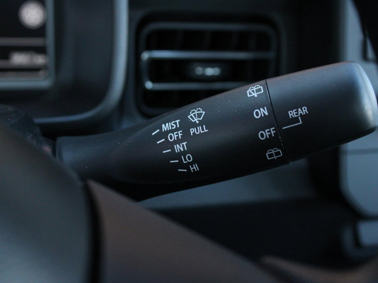 Vehicle Image 24