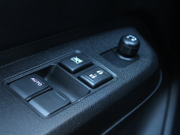 Vehicle Image 27