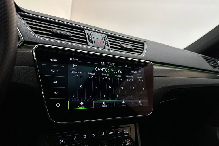 Vehicle Image 35