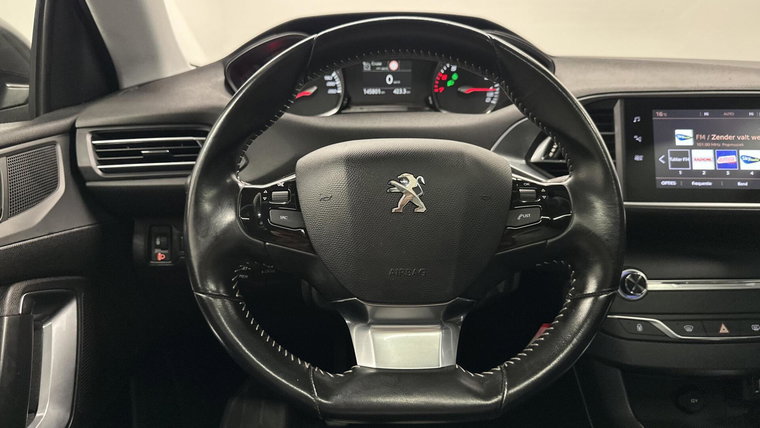 Vehicle Image 28