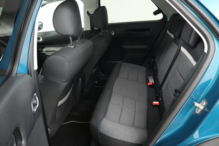 Vehicle Image 21