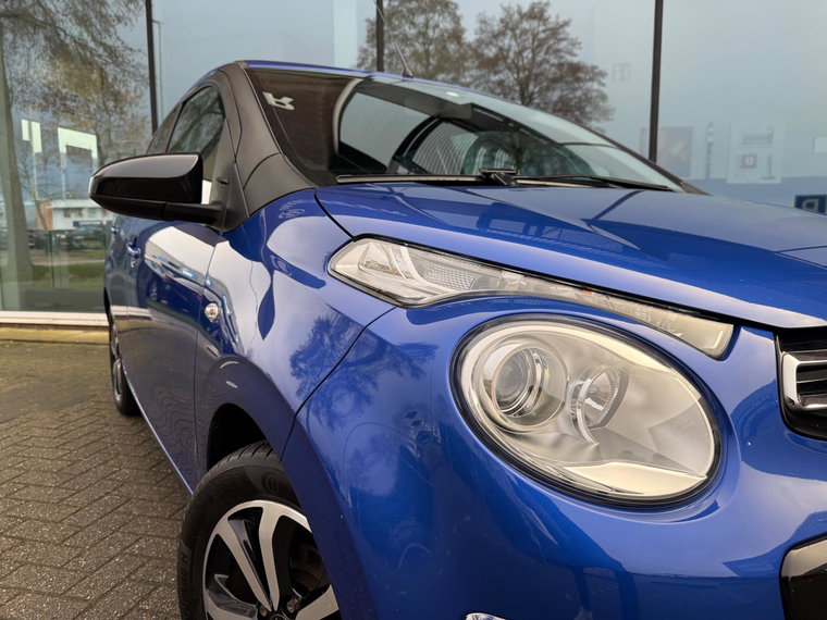 Vehicle Image 9