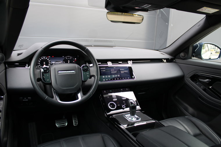 Vehicle Image 18