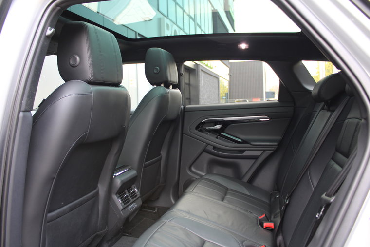 Vehicle Image 35