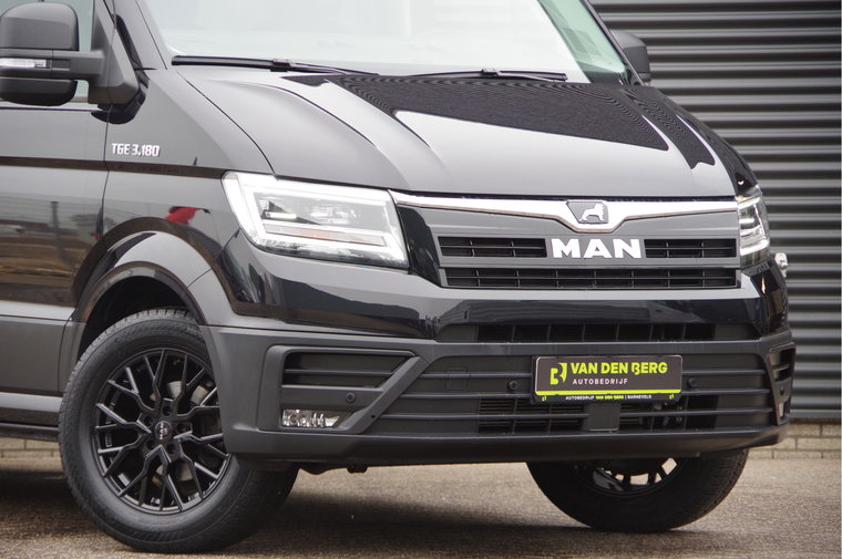 Vehicle Image 31