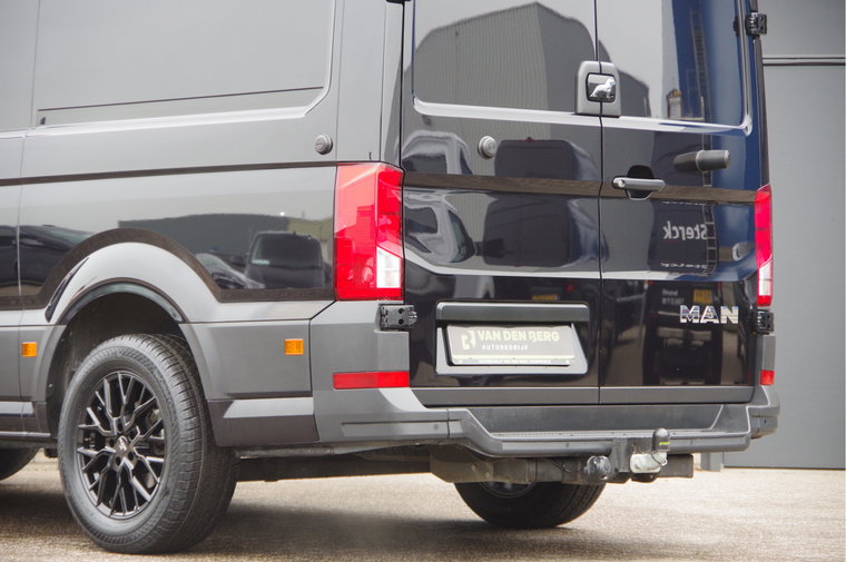 Vehicle Image 38