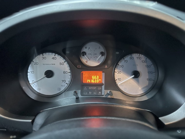 Vehicle Image 14
