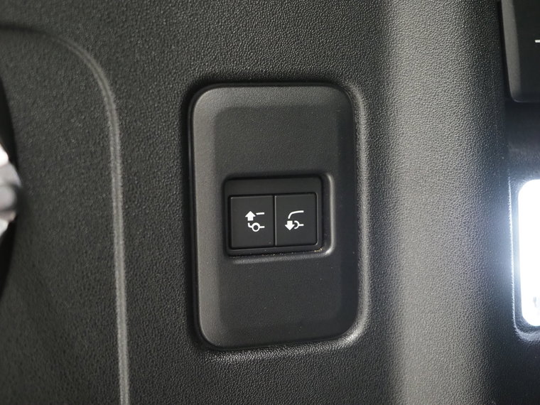 Vehicle Image 43