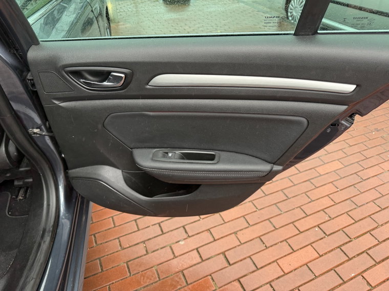 Vehicle Image 31