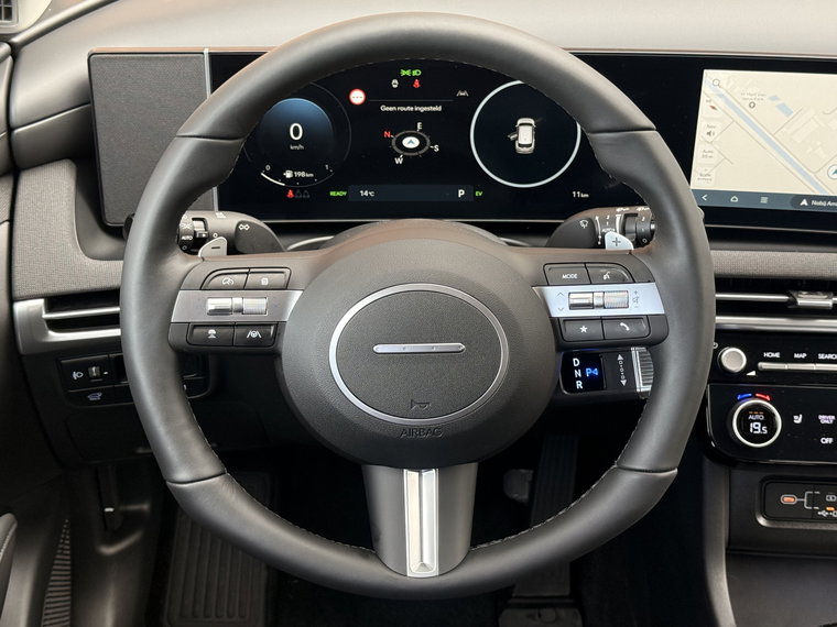 Vehicle Image 24