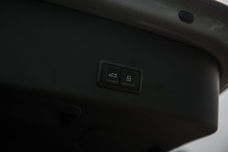 Vehicle Image 42
