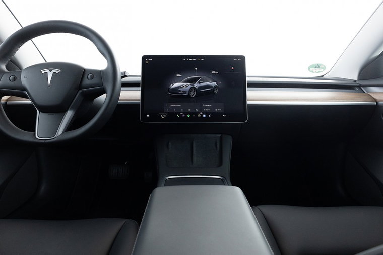 Vehicle Image 13