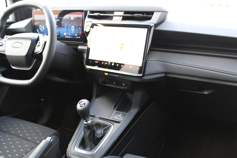 Vehicle Image 35