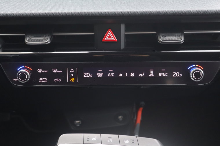 Vehicle Image 26
