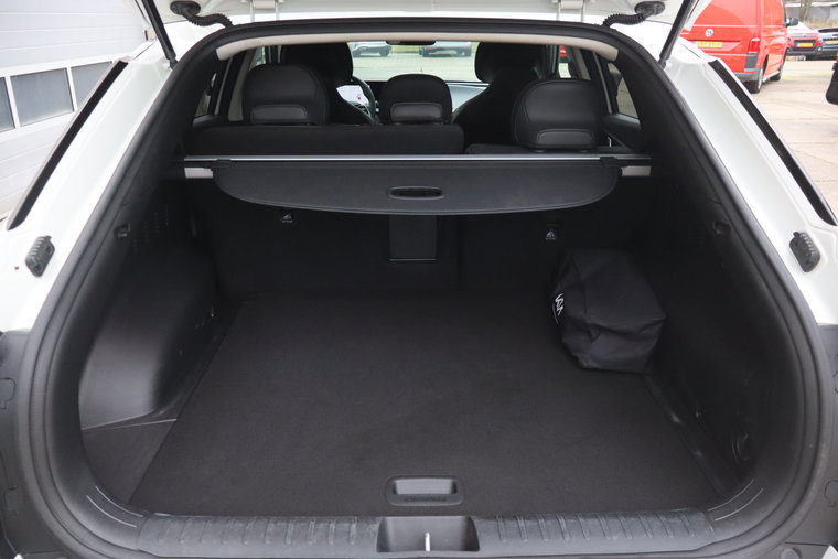 Vehicle Image 35