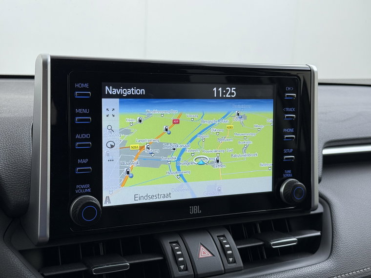 Vehicle Image 22