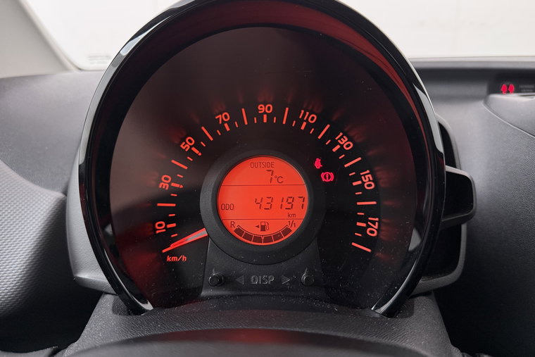Vehicle Image 18