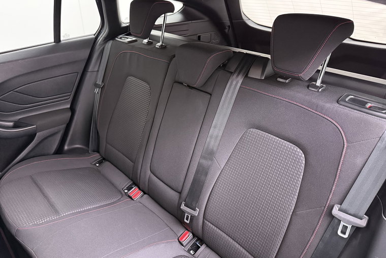 Vehicle Image 12