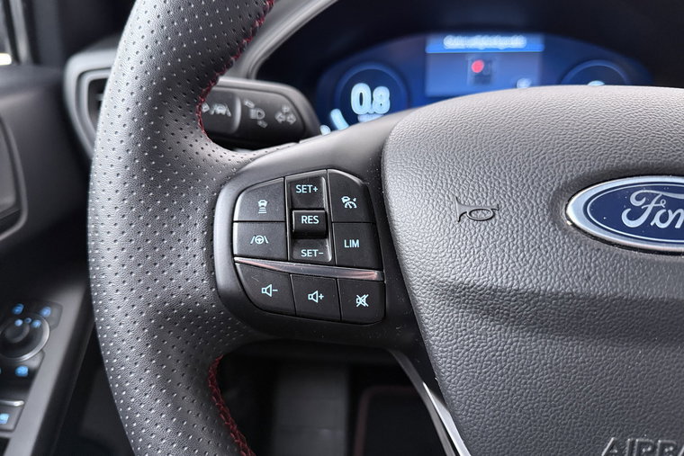 Vehicle Image 24