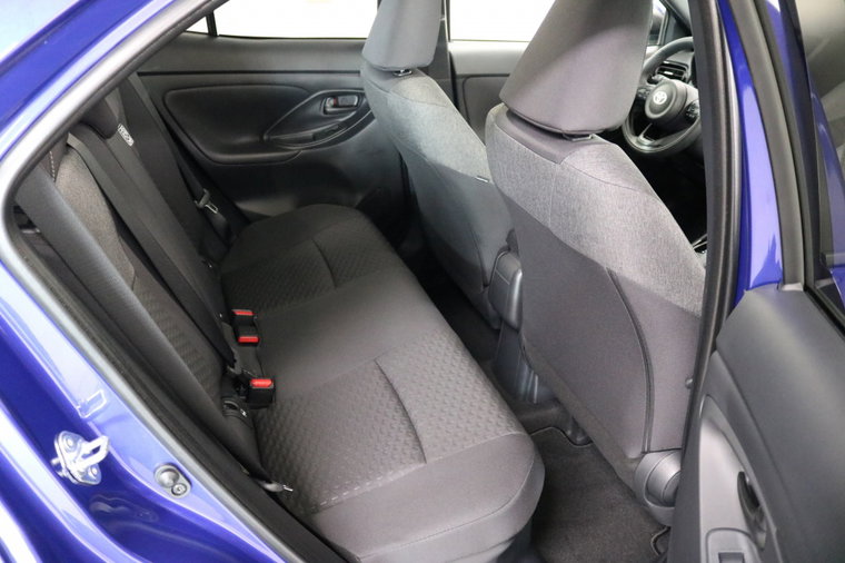 Vehicle Image 16