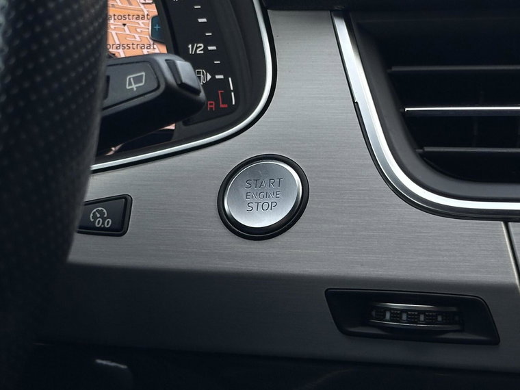 Vehicle Image 38