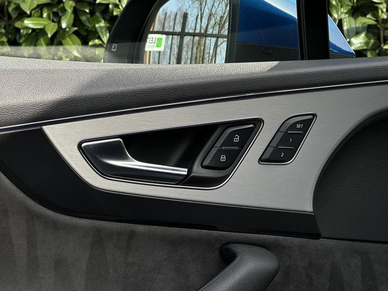 Vehicle Image 45