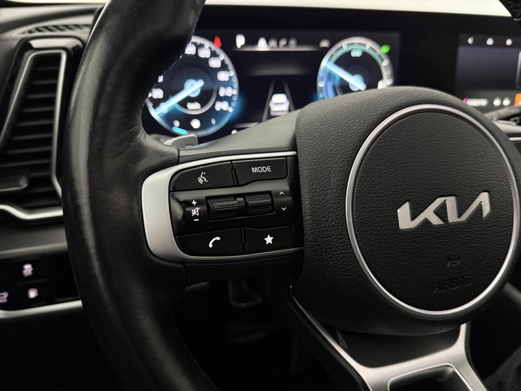 Vehicle Image 26