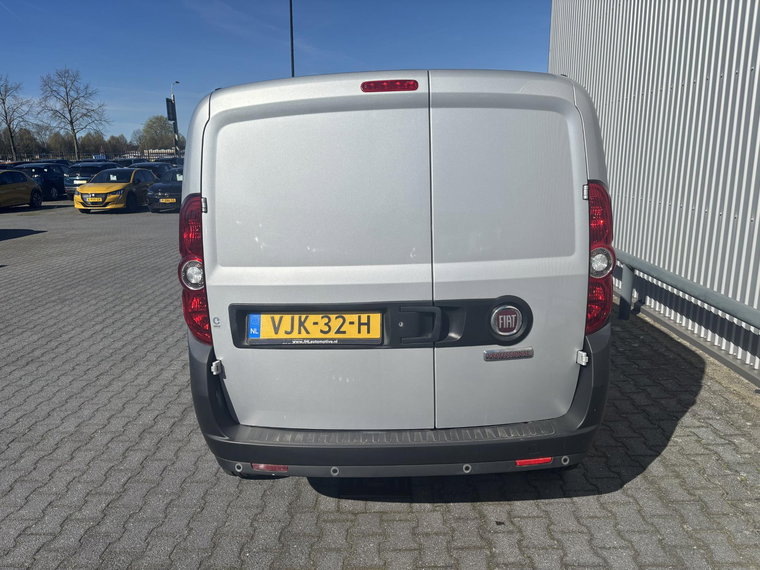 Vehicle Image 29