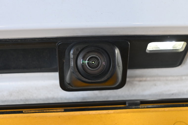 Vehicle Image 17