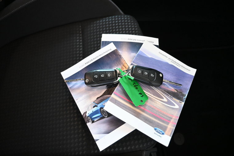Vehicle Image 30